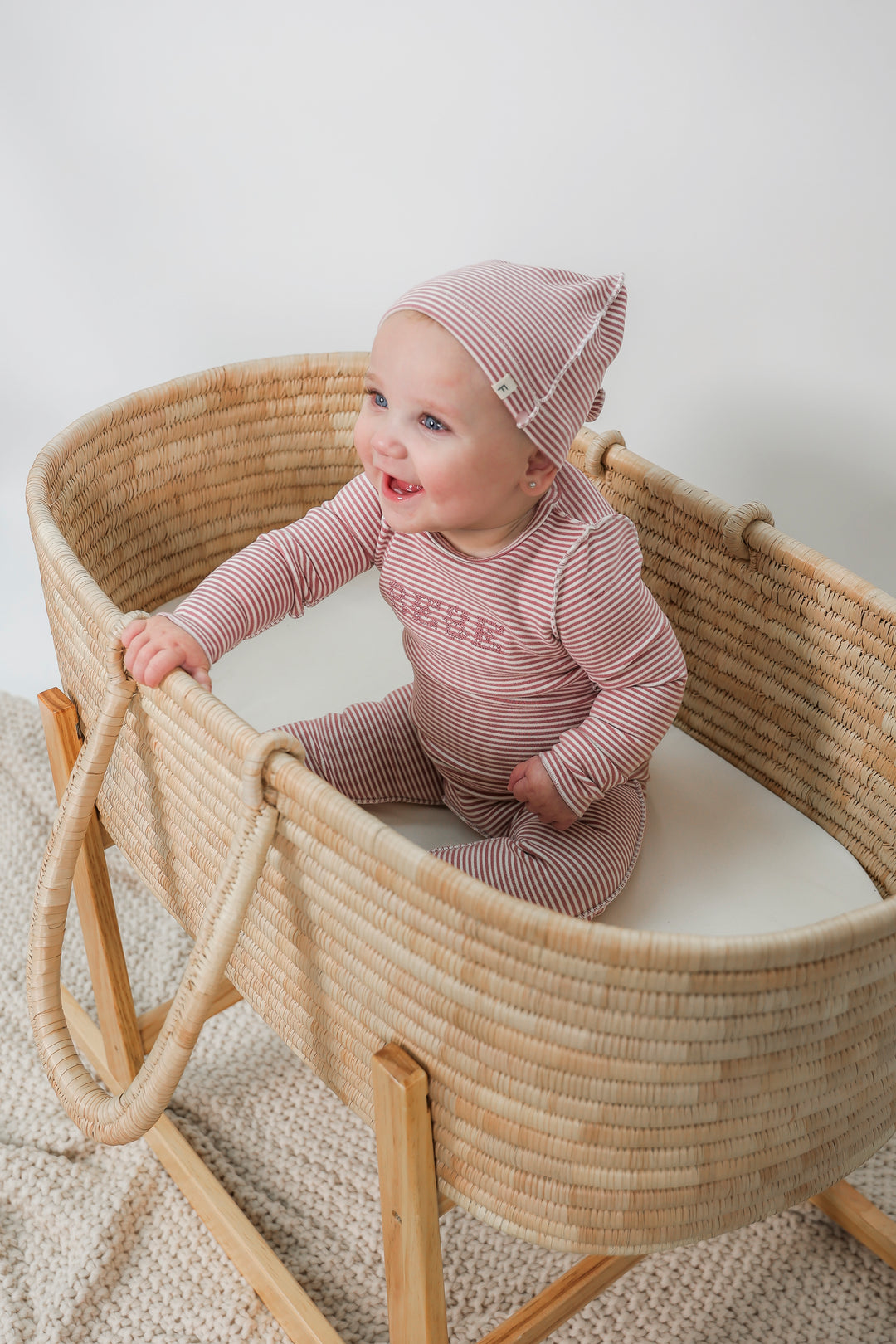 footie striped bebe with beanie - mauve