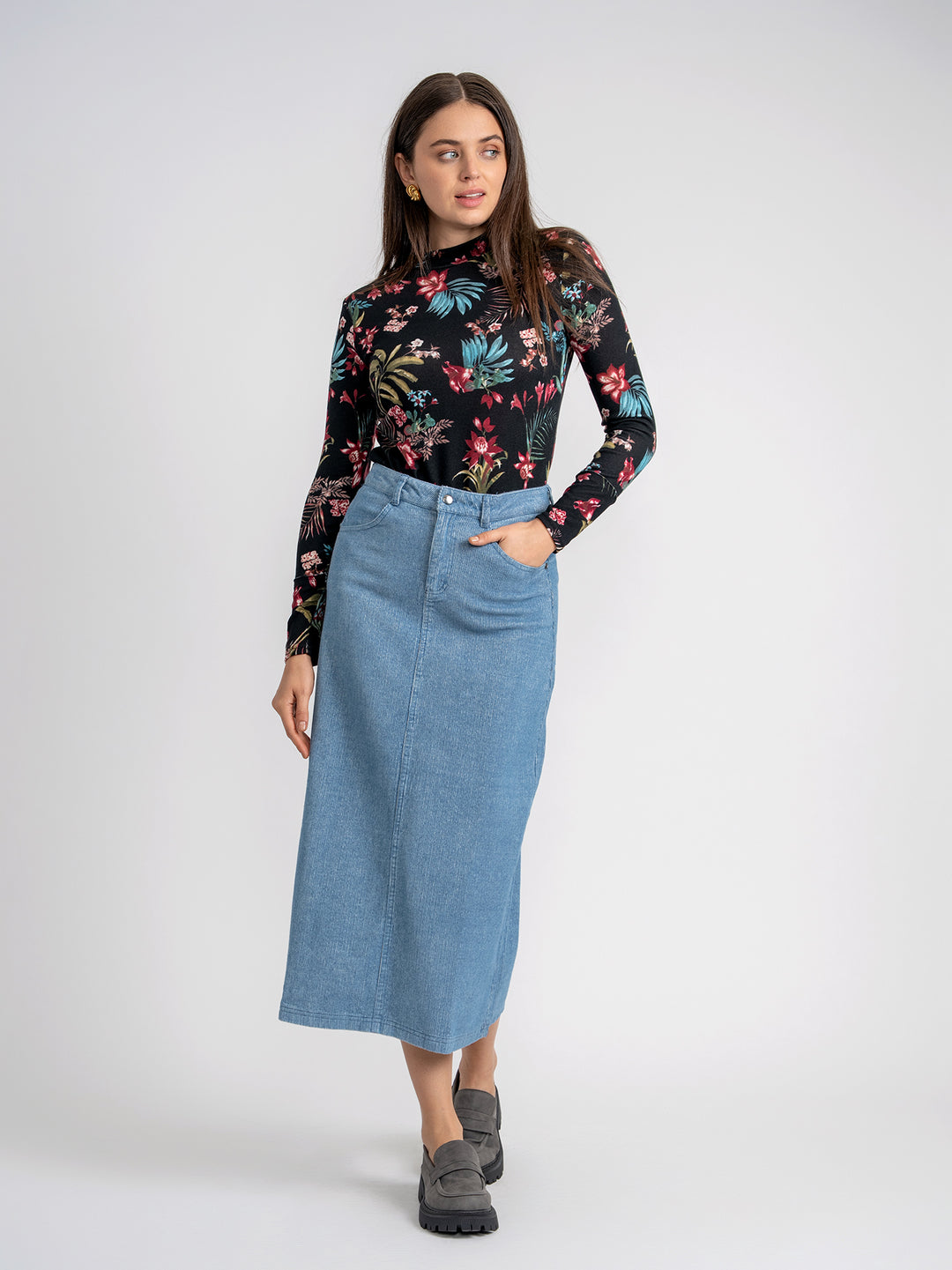 top l/s floral printed mockneck - black