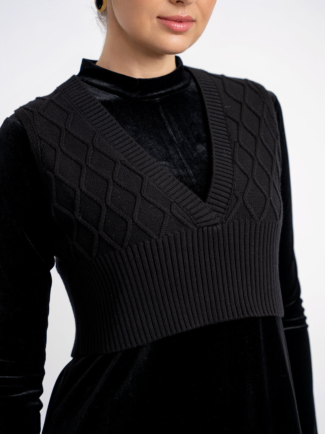 vest knit v neck argyle - black