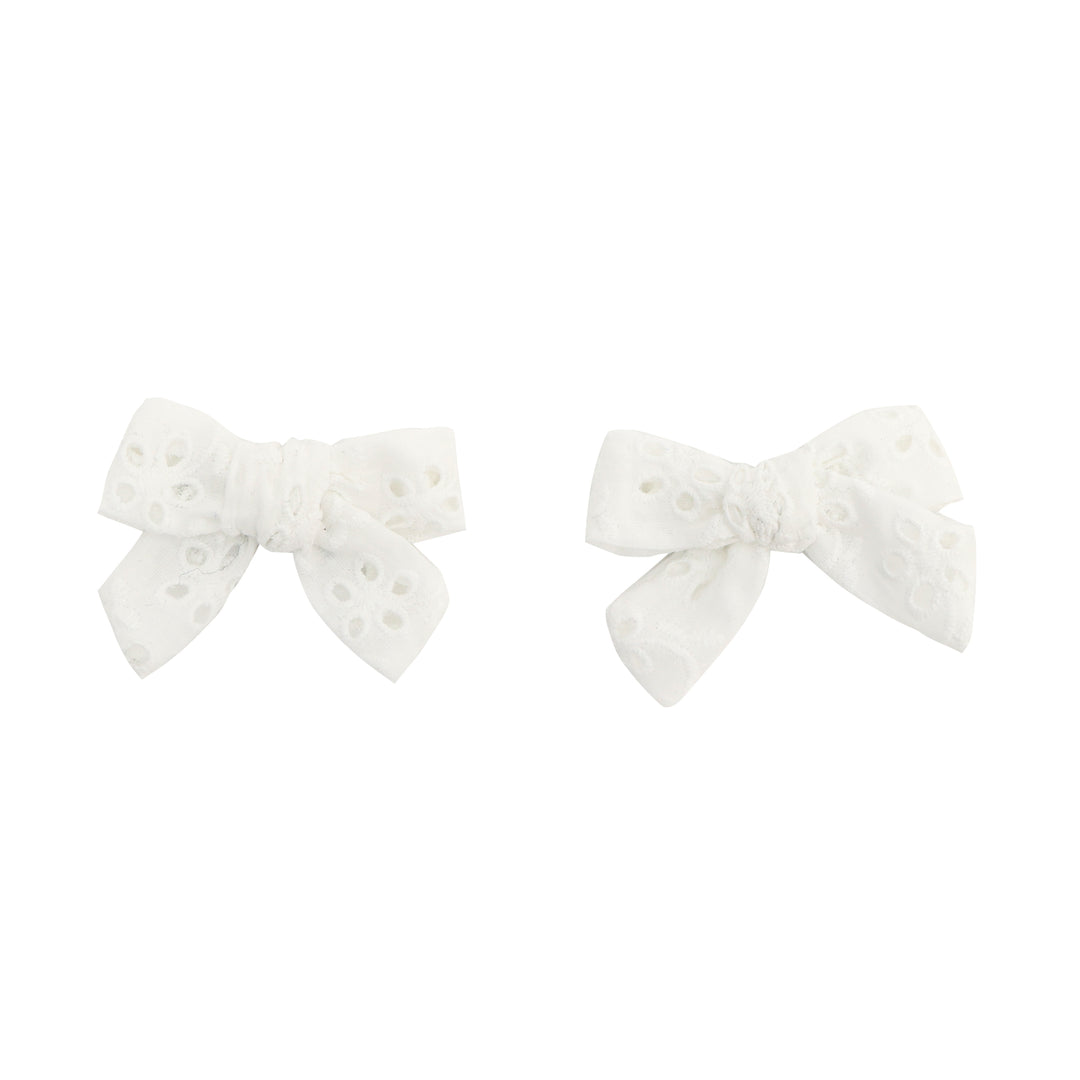 clip eyelet mini bow 2 pk - white