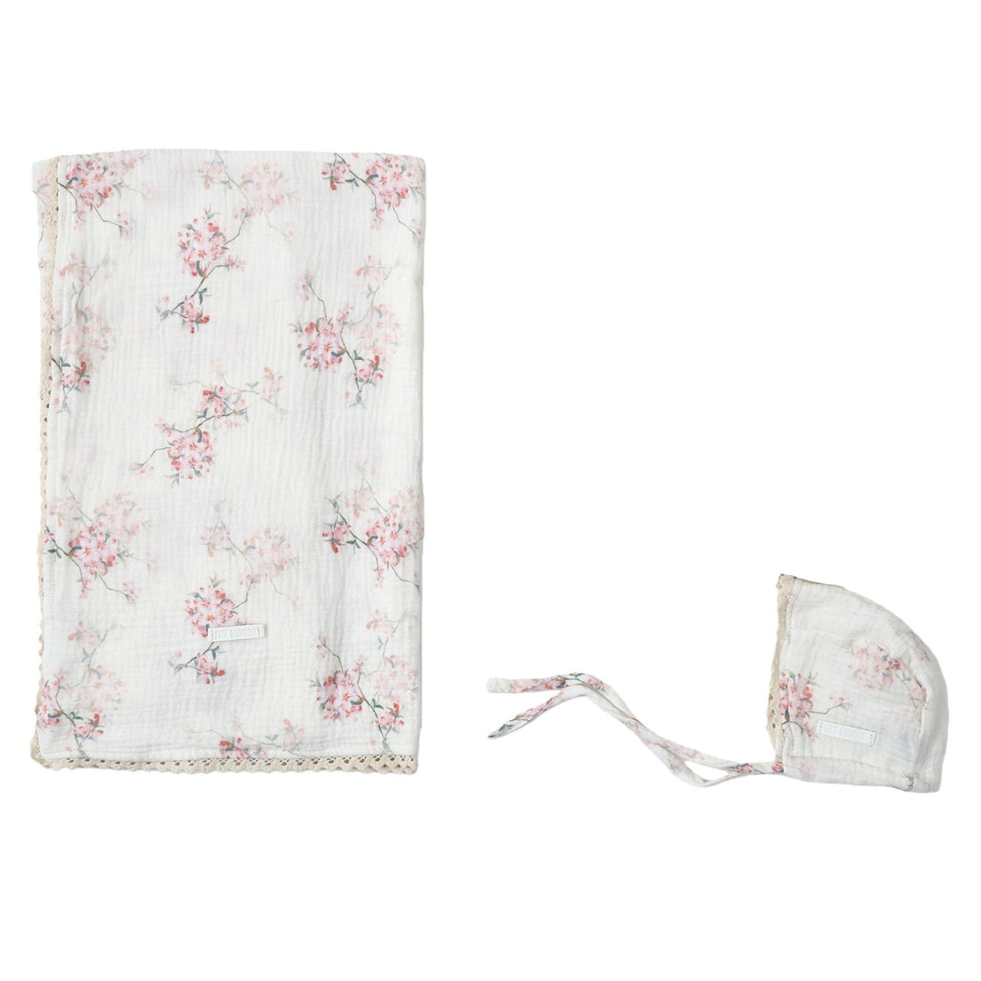 swaddle vintage floral crochet trim with bonnet - cream floral