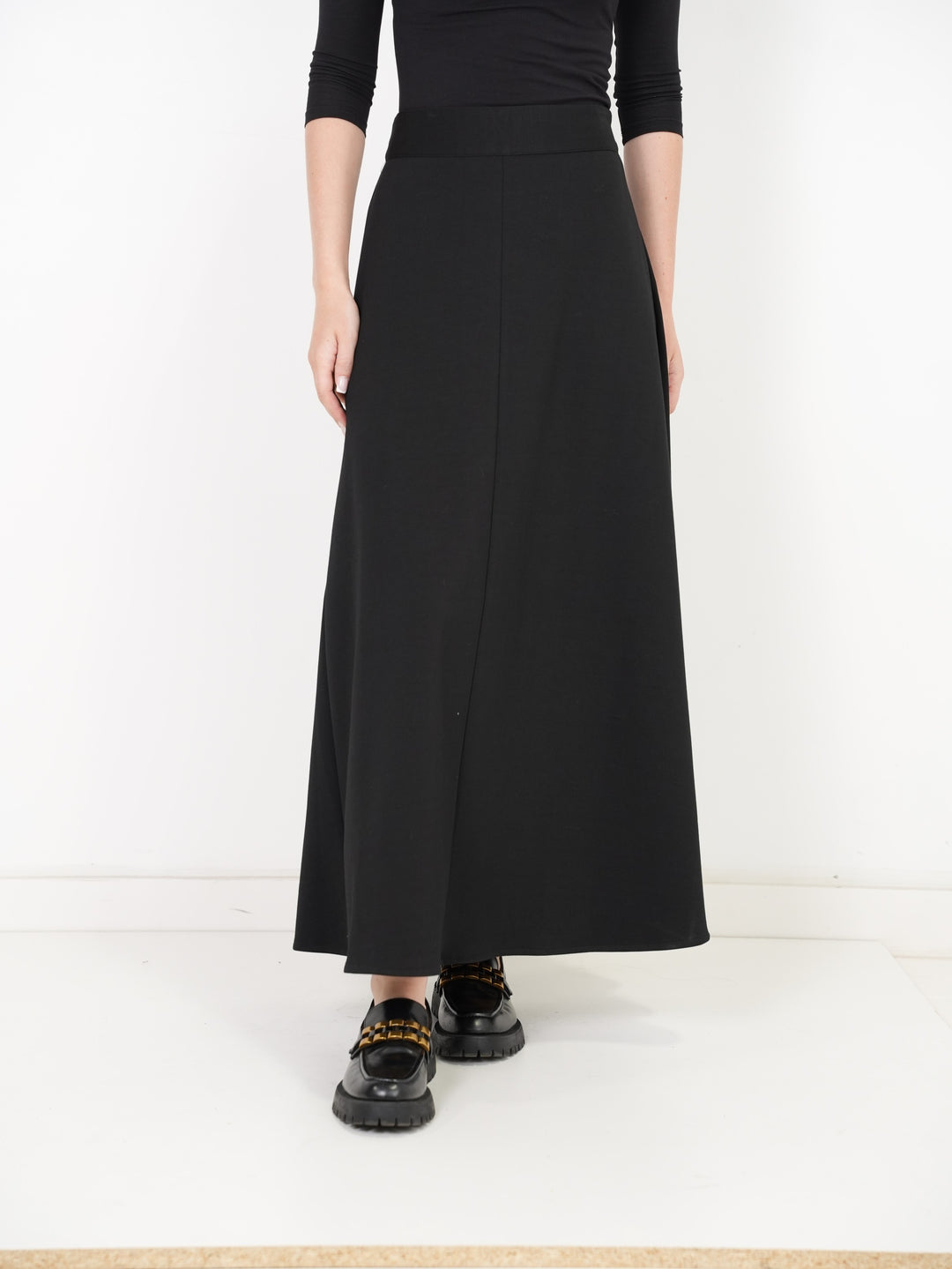 skirt midi with front covered panel - black