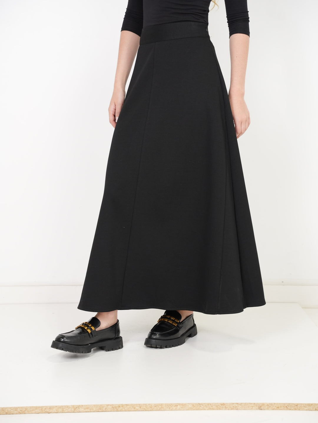 skirt midi with front covered panel - black