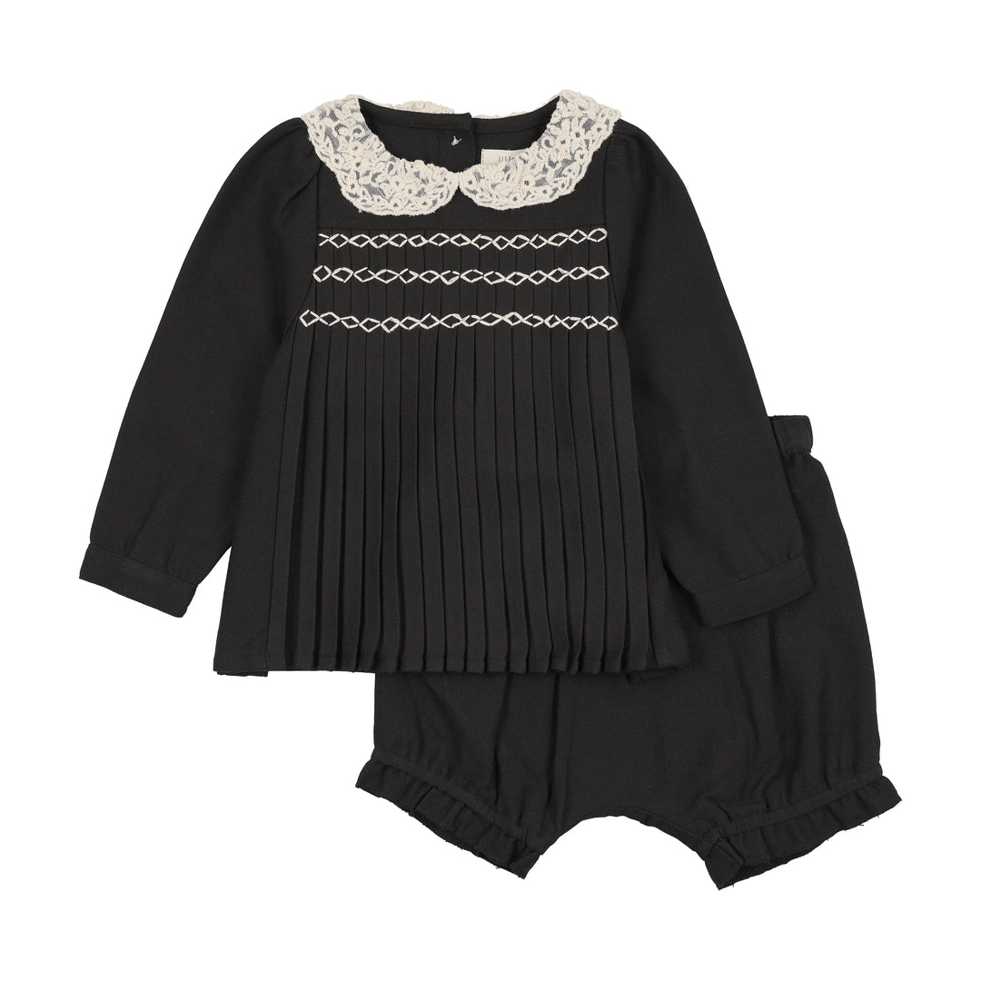set outfit pleated lace trim blouse and bloomers - black