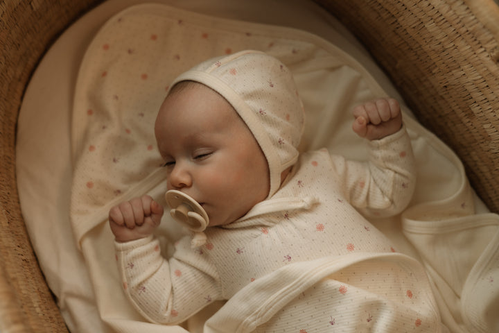 set footie  ribbed print with bonnet and blanket - bow flower